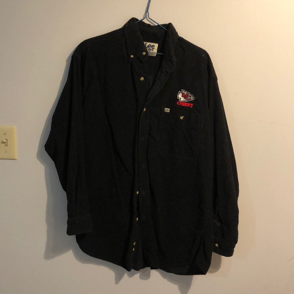 Chiefs button down